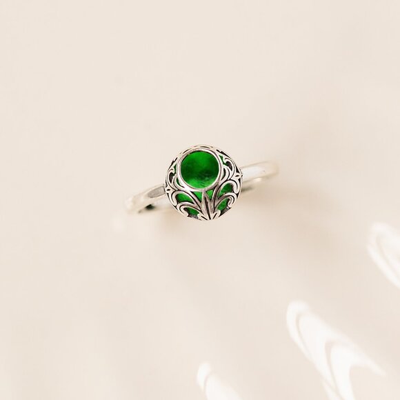 Recycled Vintage 1960s Green Beer Bottles Sterling Adjustable Vintage Lace Ring - Picture 5 of 6